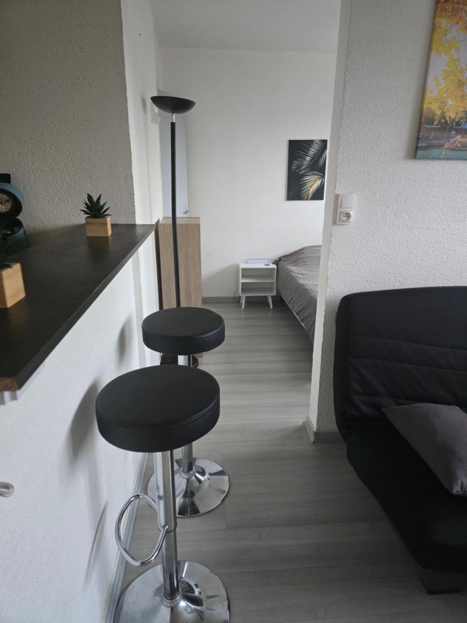 Cocon Wifi Netflix Parking Gratuit Apartment Белфор Екстериор снимка